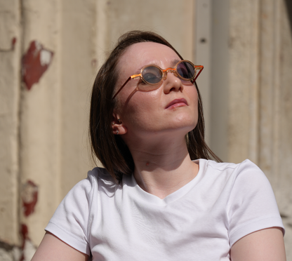 Freesbee Onyx Metal-Acetate Unisex Sunglasses with Tinted Photochromic Lenses