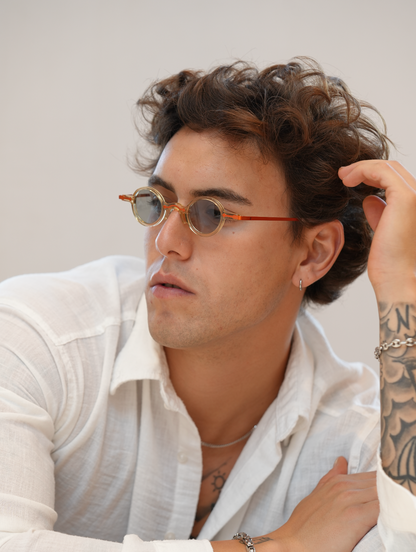 Freesbee Onyx Metal-Acetate Unisex Sunglasses with Tinted Photochromic Lenses