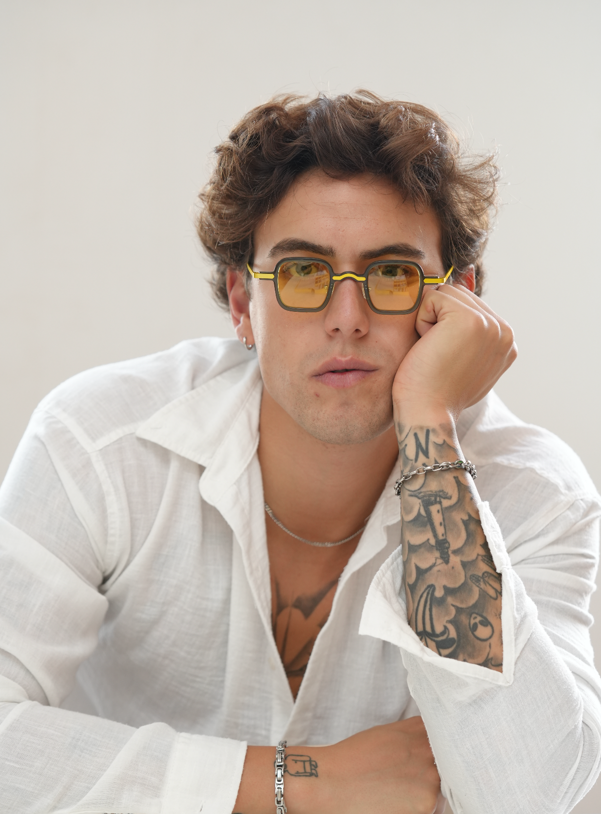 Freesbee Venice Metal-Acetate Unisex Sunglasses with Tinted Photochromic Lenses