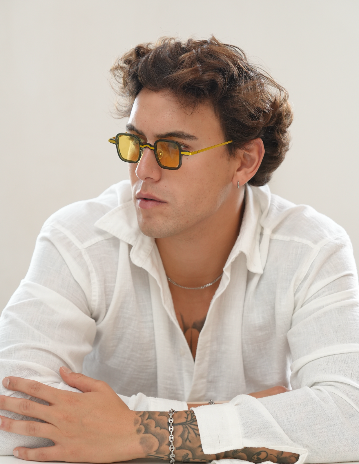 Freesbee Venice Metal-Acetate Unisex Sunglasses with Tinted Photochromic Lenses